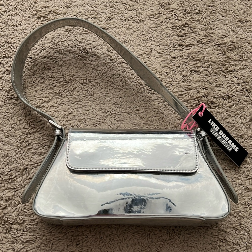 New shiny silver shoulder bag